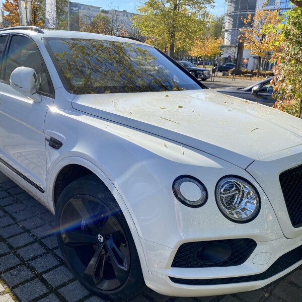 Bentley Bentayga из Германии (57861)