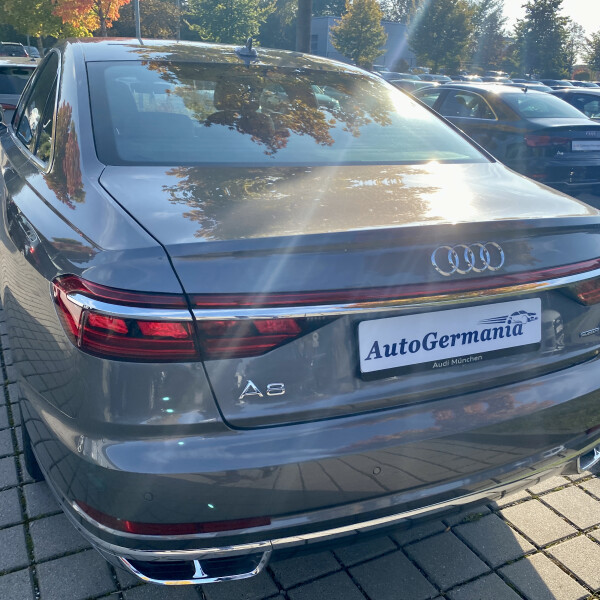 Audi A8  из Германии (58231)