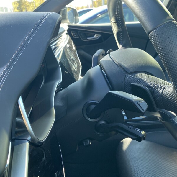Audi Q8 из Германии (58388)
