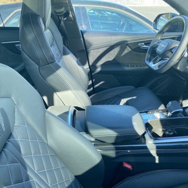 Audi Q8 из Германии (58371)