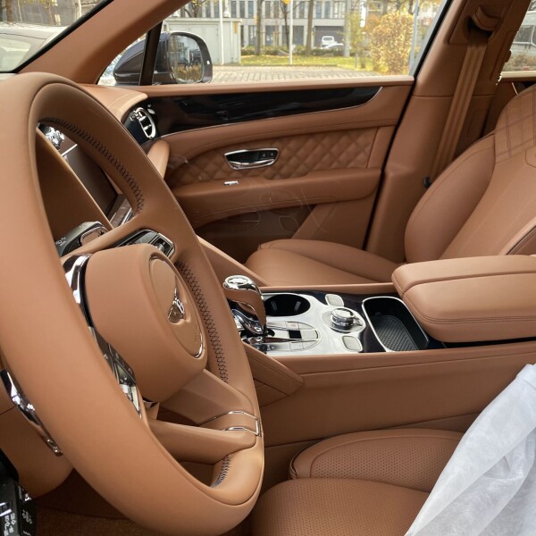 Bentley Bentayga из Германии (58708)