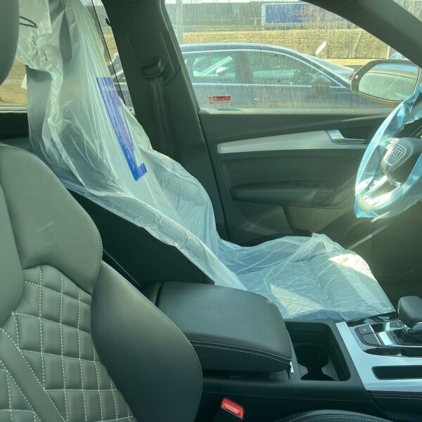 Audi Q3 из Германии (68103)