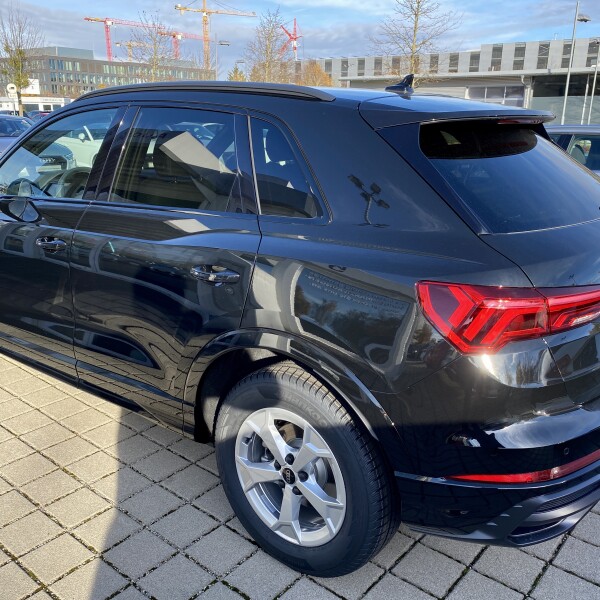 Audi Q3 из Германии (59771)