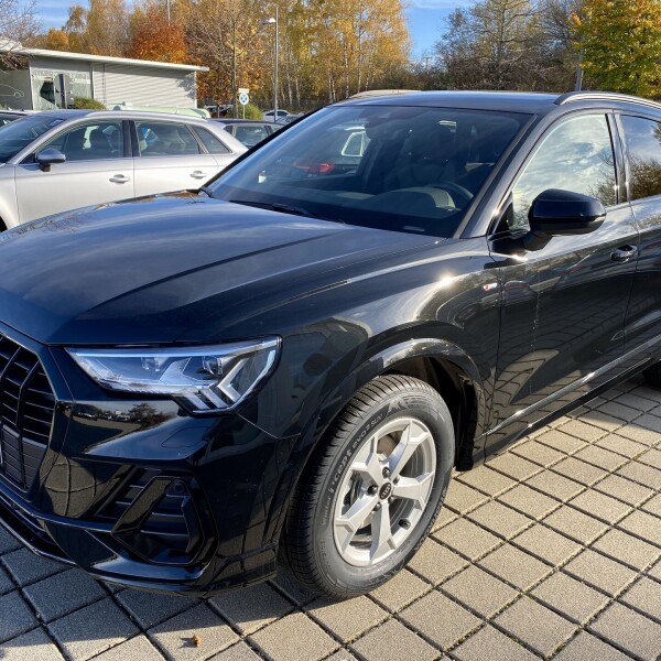 Audi Q3 из Германии (59767)