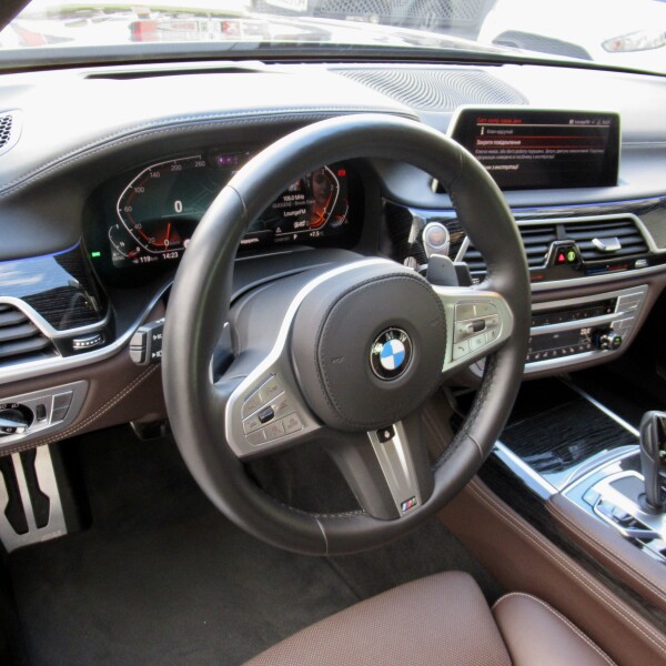 BMW 7-серии из Германии (60102)