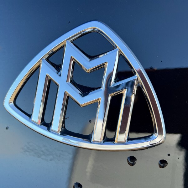 Mercedes-Benz Maybach  из Германии (60491)
