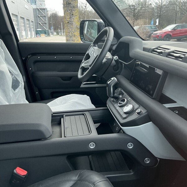 Land Rover Defender из Германии (60852)