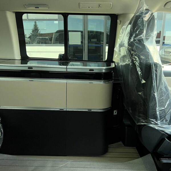 Mercedes-Benz Vito/ Viano V220, V250, V300 из Германии (60925)