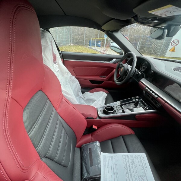 Porsche 911 из Германии (61024)