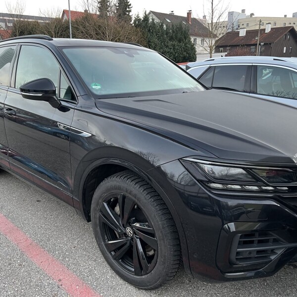 Volkswagen Touareg из Германии (61324)