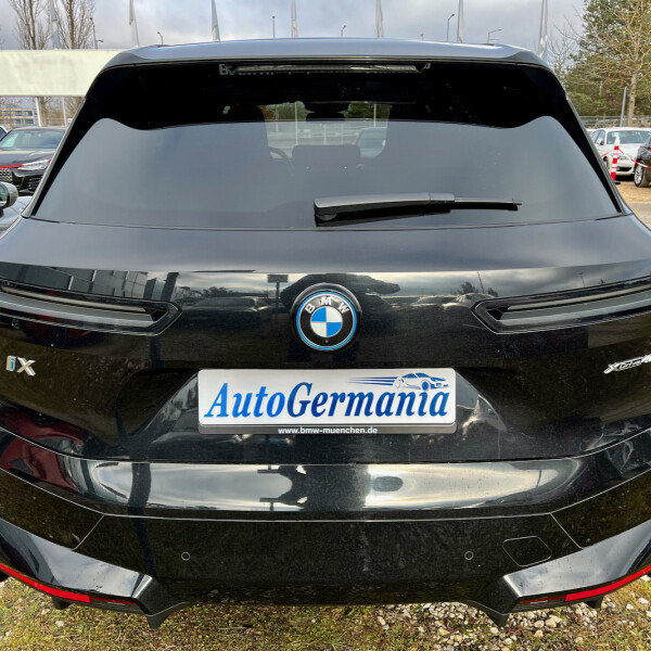 BMW iX из Германии (62113)