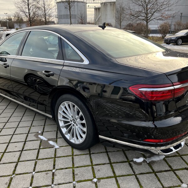 Audi A8  из Германии (61741)