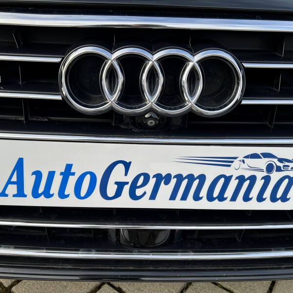 Audi A8  из Германии (61731)