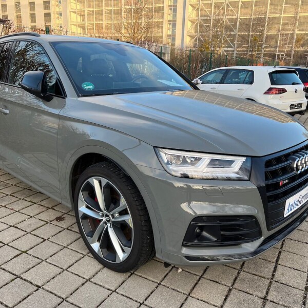 Audi SQ5 из Германии (61931)