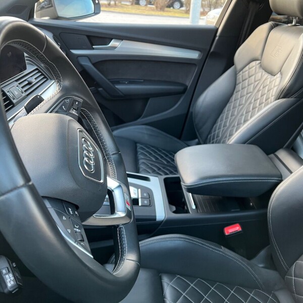 Audi SQ5 из Германии (61975)