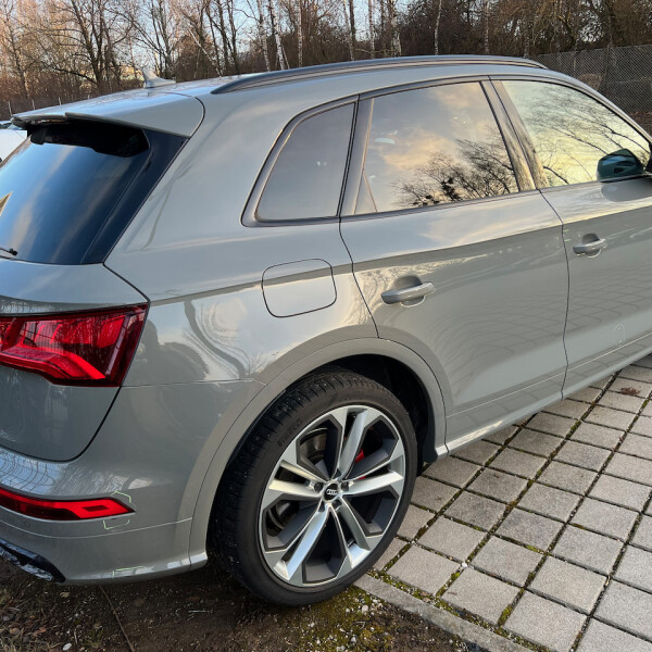 Audi SQ5 из Германии (61950)