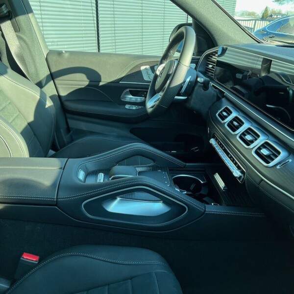 Mercedes-Benz GLE-Klasse из Германии (62070)