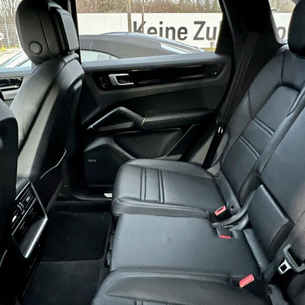Porsche Cayenne из Германии (62198)
