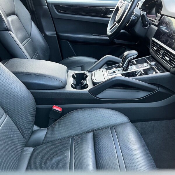 Porsche Cayenne из Германии (62202)