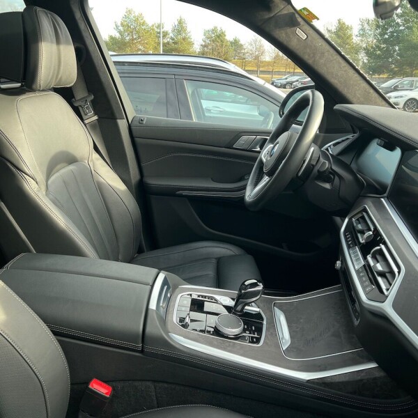 BMW X7 из Германии (62239)