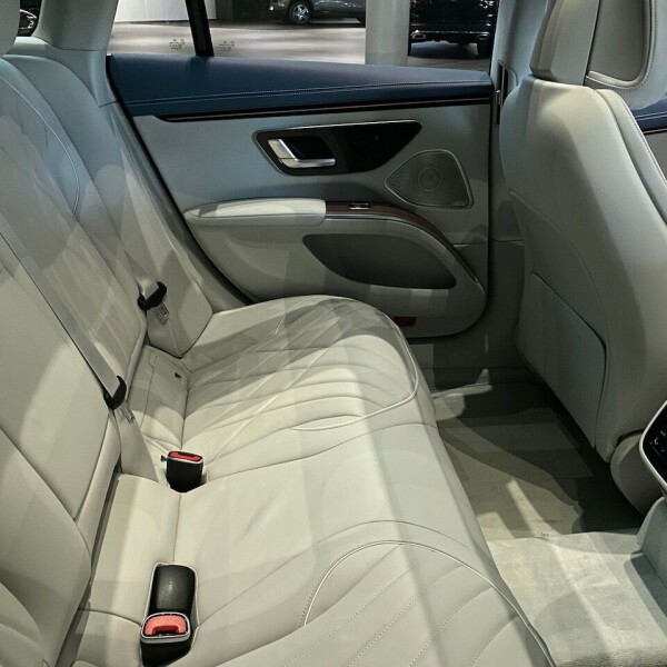 Mercedes-Benz EQS из Германии (62291)