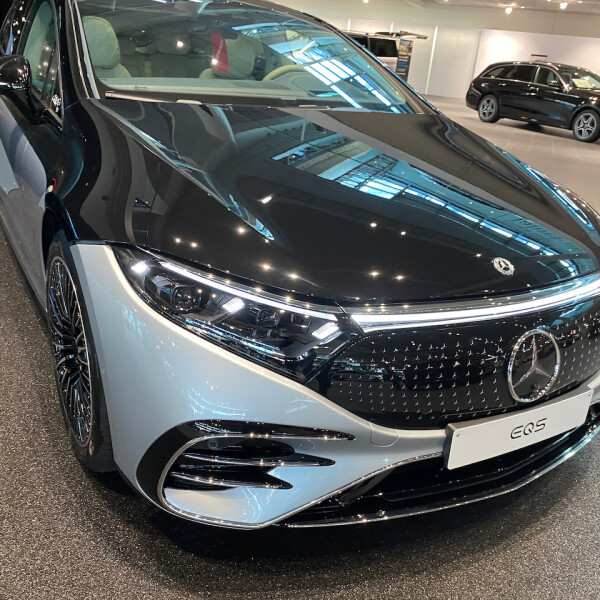 Mercedes-Benz EQS из Германии (62263)