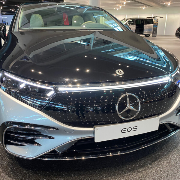 Mercedes-Benz EQS из Германии (62261)