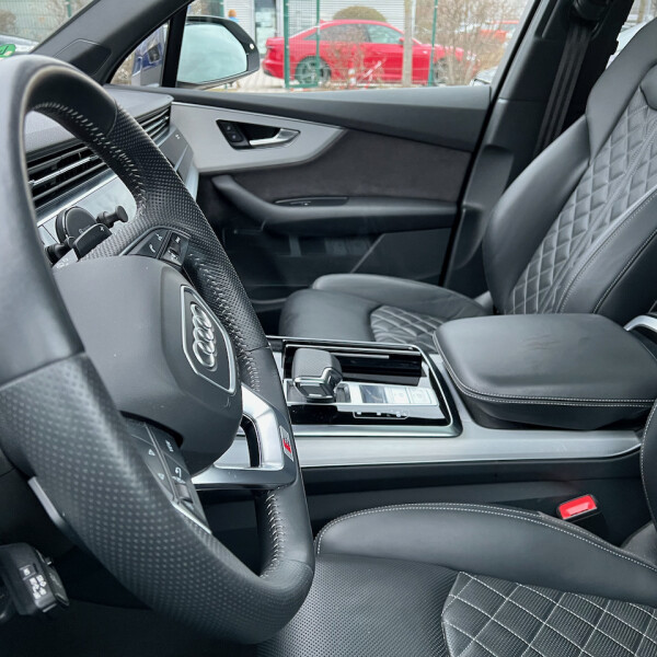 Audi Q7 из Германии (62423)