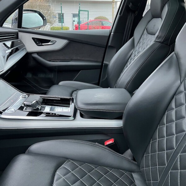 Audi Q7 из Германии (62426)