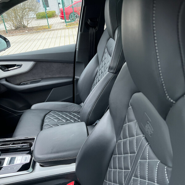 Audi Q7 из Германии (62437)