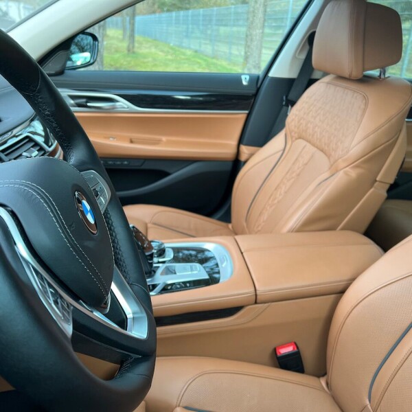 BMW 7-серии из Германии (62778)