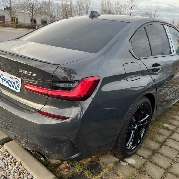 BMW  3-серии из Германии (62931)
