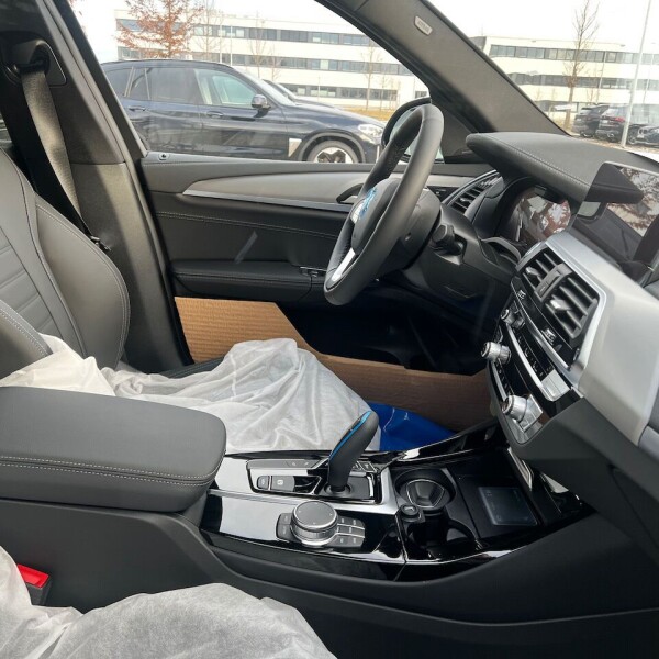 BMW iX3 из Германии (63228)