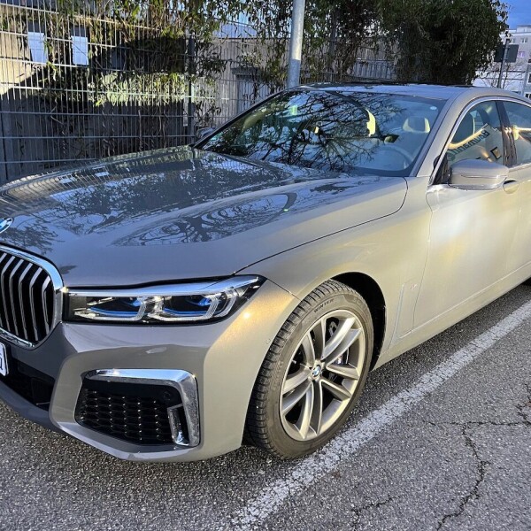 BMW 7-серии из Германии (63562)