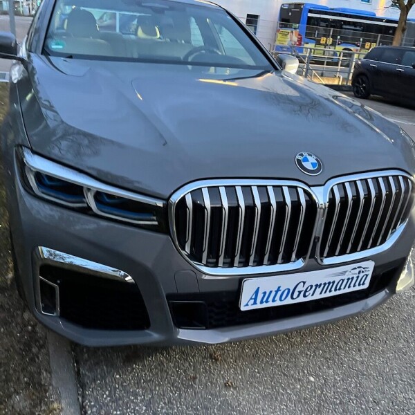 BMW 7-серии из Германии (63555)