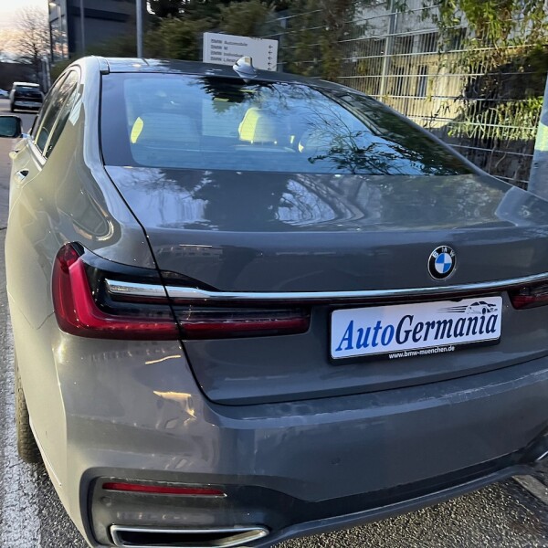 BMW 7-серии из Германии (63565)