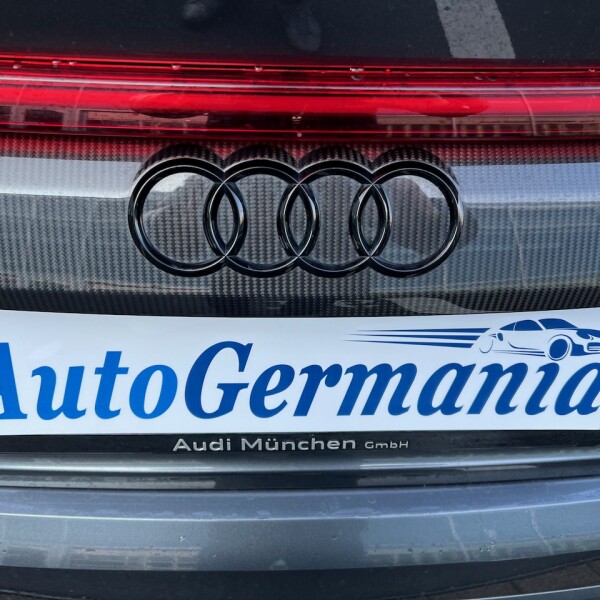 Audi RSQ8 из Германии (63771)