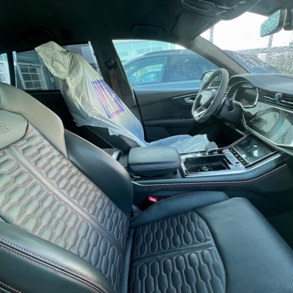 Audi RSQ8 из Германии (63817)
