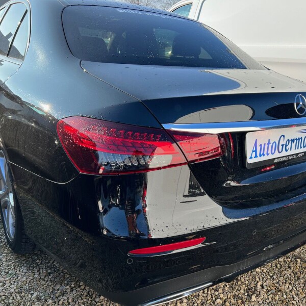 Mercedes-Benz E-Klasse из Германии (64285)