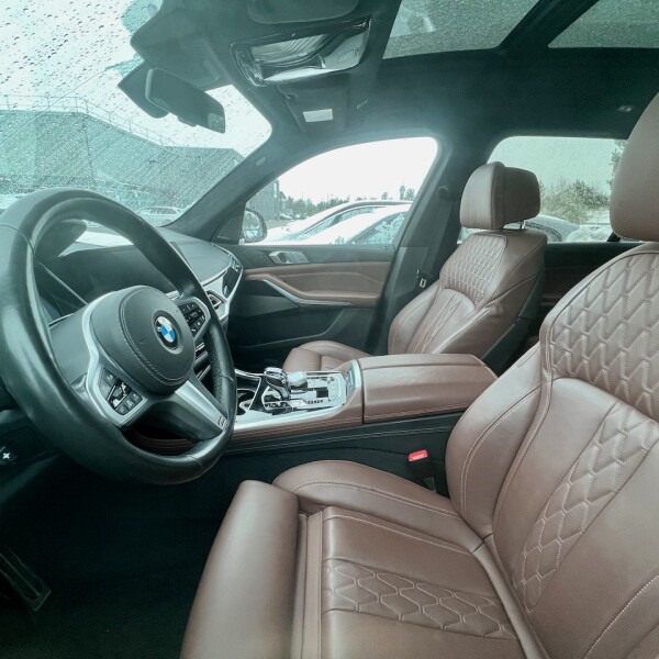 BMW X7 из Германии (64400)