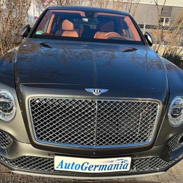 Bentley Bentayga из Германии (64425)