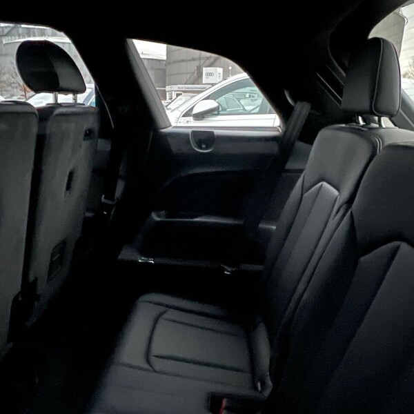 Audi Q7 из Германии (64596)