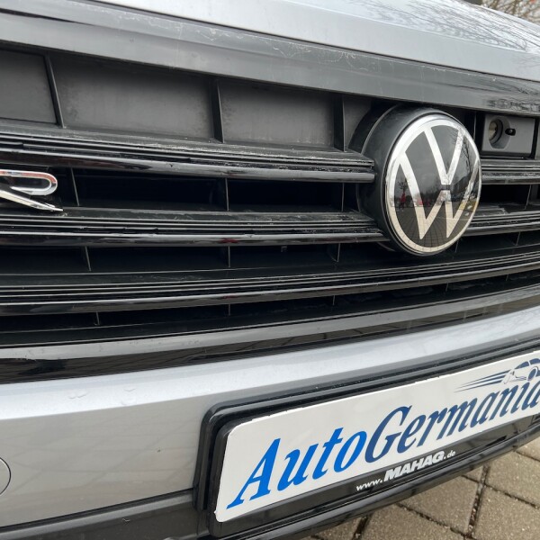 Volkswagen Touareg из Германии (64770)