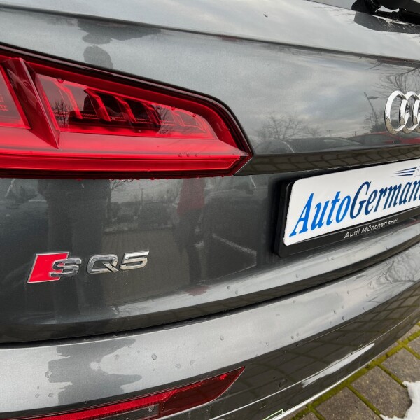 Audi SQ5 из Германии (65105)