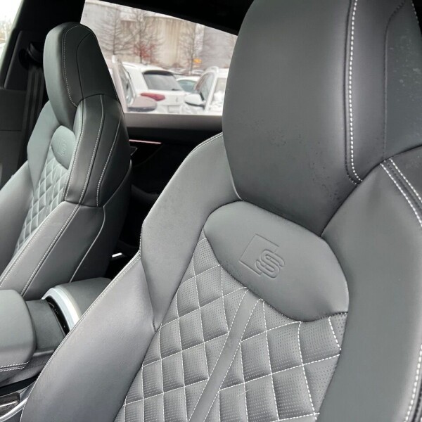 Audi Q8 из Германии (65246)