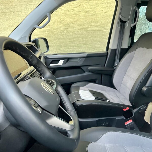 Volkswagen Multivan/Caravelle/Transporter из Германии (65676)