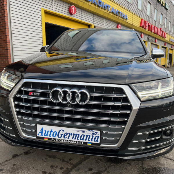 Audi SQ7 из Германии (66607)