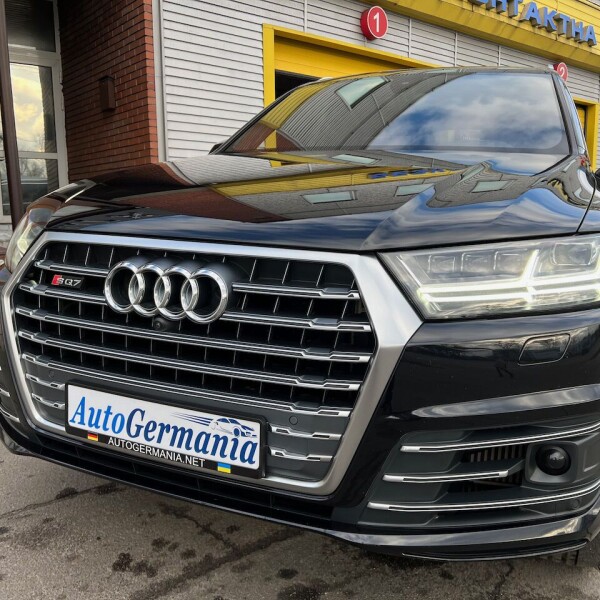 Audi SQ7 из Германии (66606)