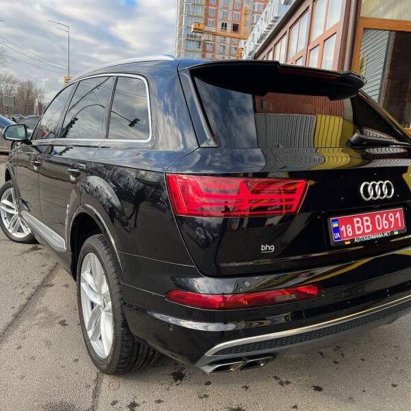 Audi SQ7 из Германии (66554)