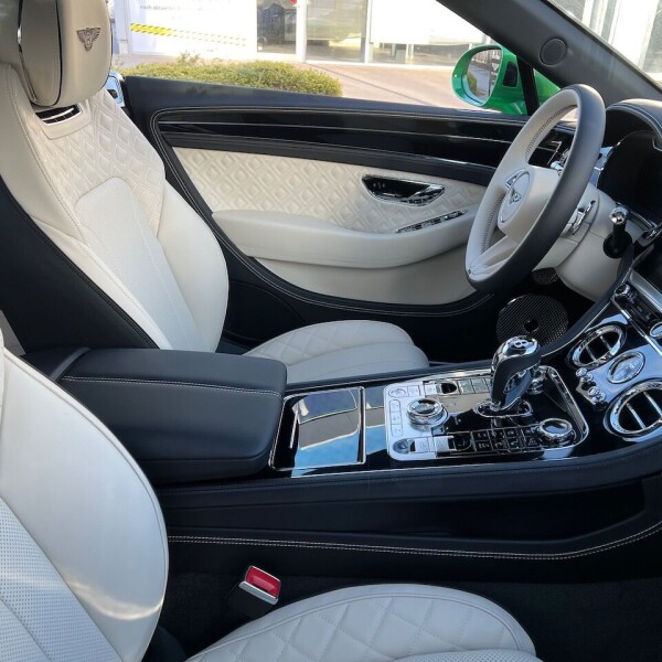 Bentley Continental из Германии (66781)